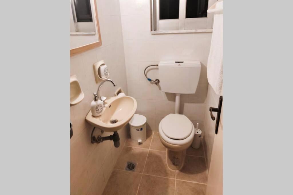 Apartment 95 M2, Center Of Sitia, Wifi, 350M Beach Kültér fotó