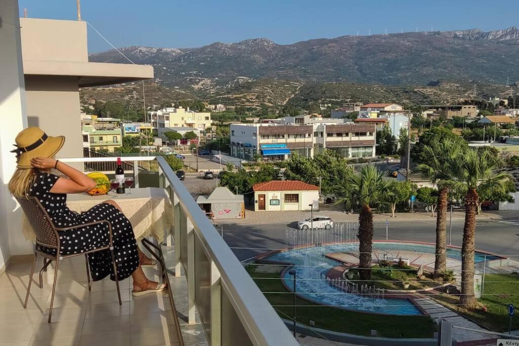 Apartment 95 M2, Center Of Sitia, Wifi, 350M Beach Kültér fotó