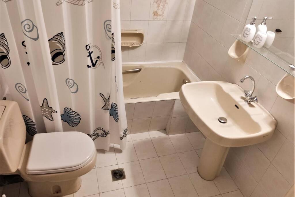 Apartment 95 M2, Center Of Sitia, Wifi, 350M Beach Kültér fotó